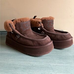 UGG Funkarra Cabin Cuff Boots Women’s Size 7